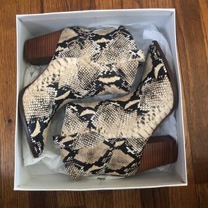 Leather western bootie